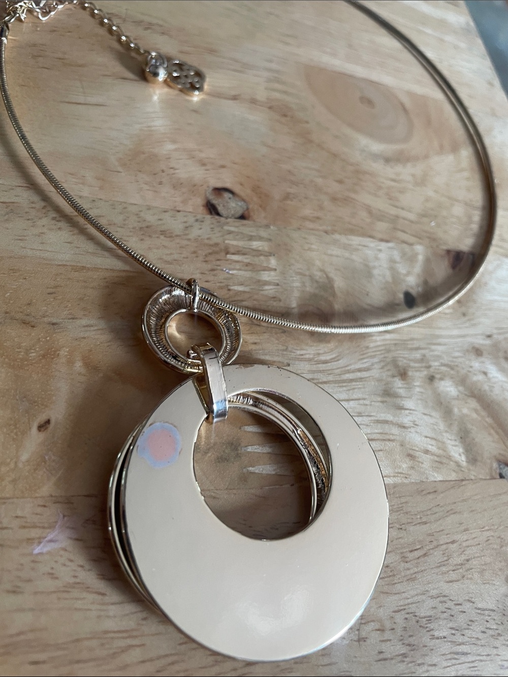 Kendra Scott Silver Multi-Ring Pendant Necklace - Picture 5 of 5